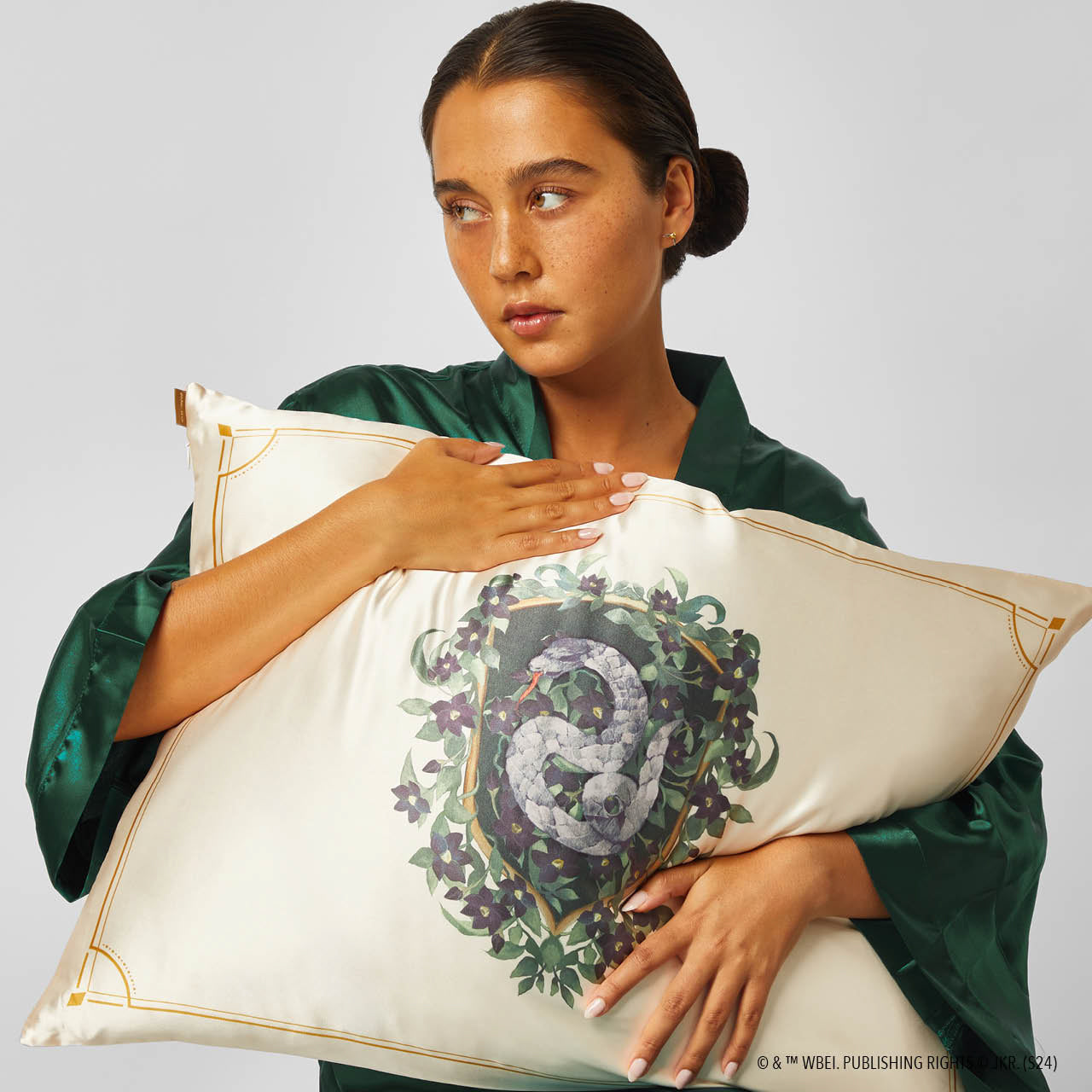 Kitsch x Harry Potter Satin Pillowcase in Slytherin 2 Pack